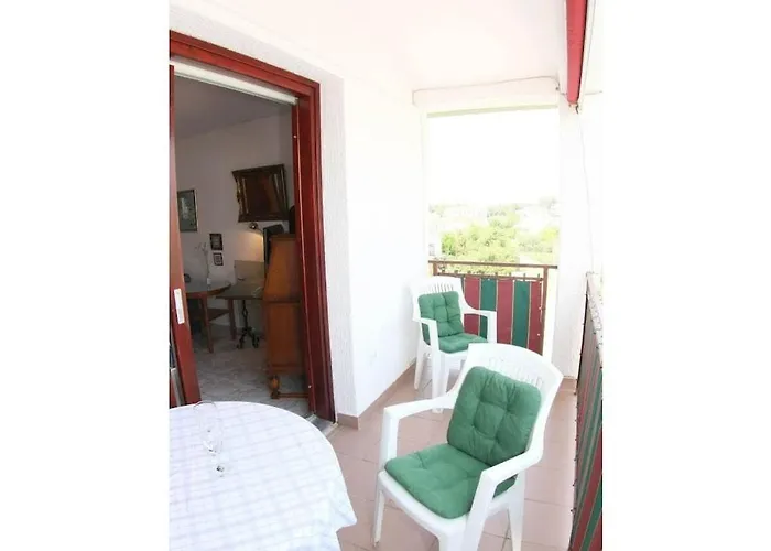 Vakantiehuis Castel In *